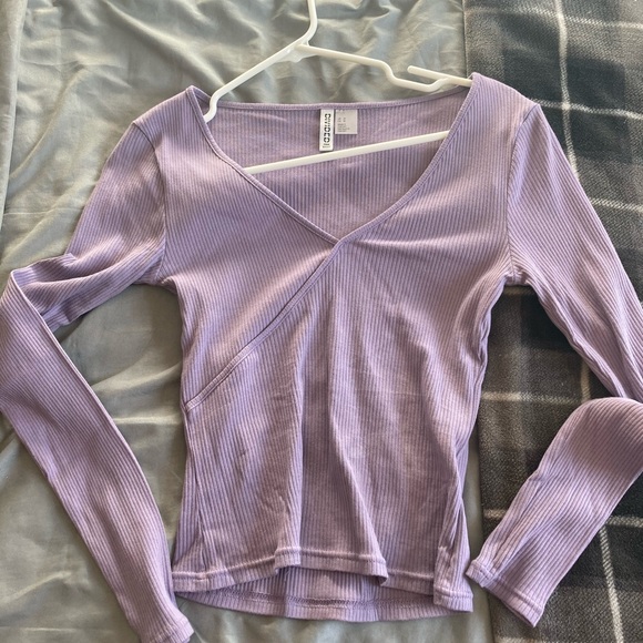 H&M purple ribbed cross front long sleeve top - Picture 2 of 4